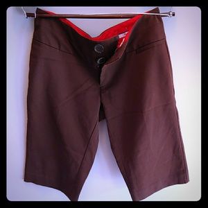 Capri 1/2 studio Y pants